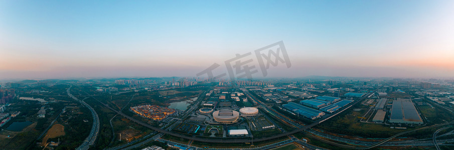 球版圖的高 球版圖的高